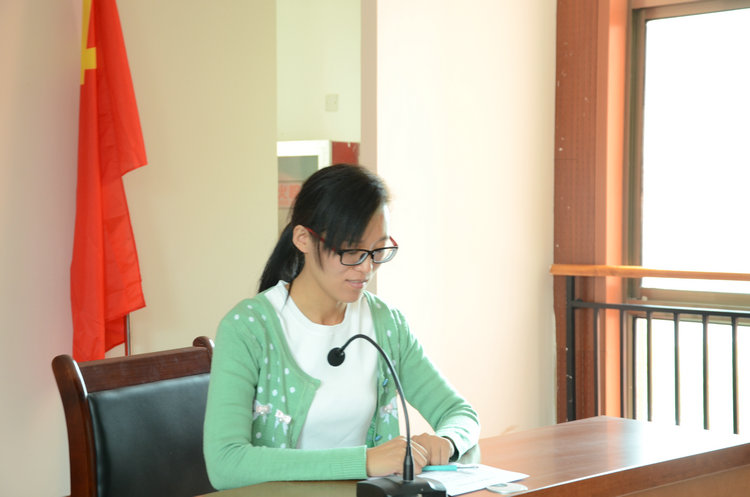 第四党支部组织《习近平总书记系列重要讲话读本》专题党课